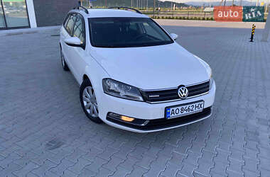 Універсал Volkswagen Passat 2012 в Хусті