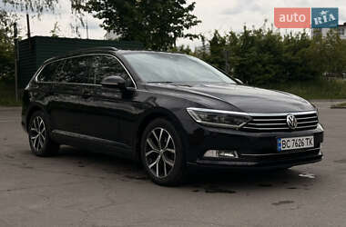 Универсал Volkswagen Passat 2019 в Львове