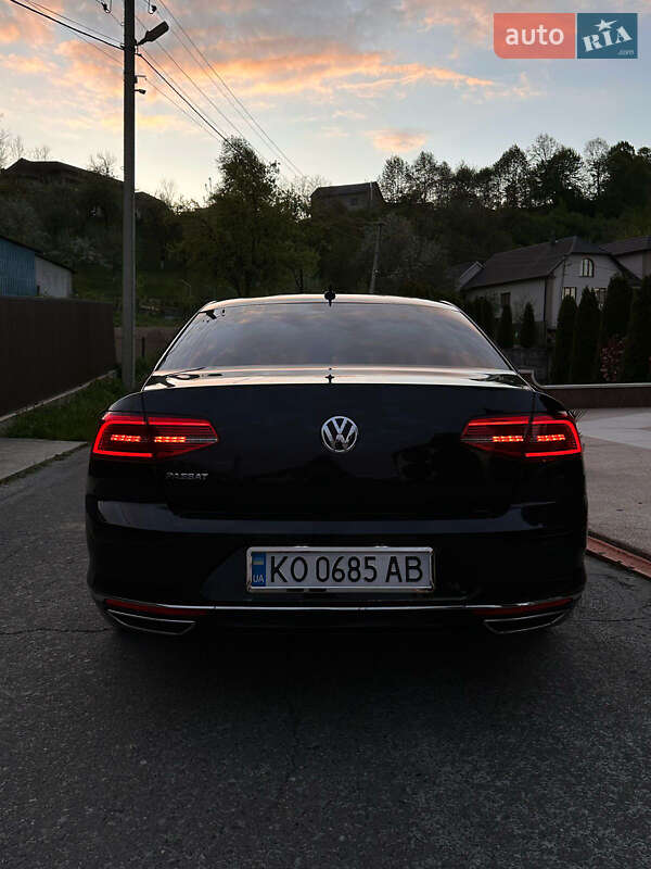 Седан Volkswagen Passat 2018 в Нижней Апше