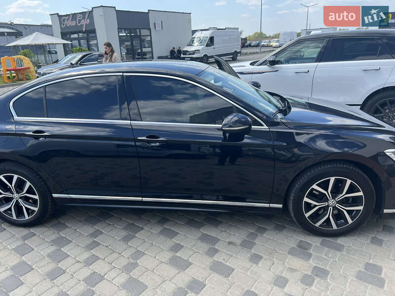 Седан Volkswagen Passat 2018 в Нижней Апше