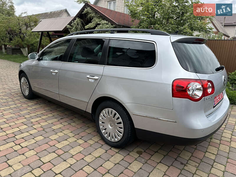 Універсал Volkswagen Passat 2010 в Вінниці