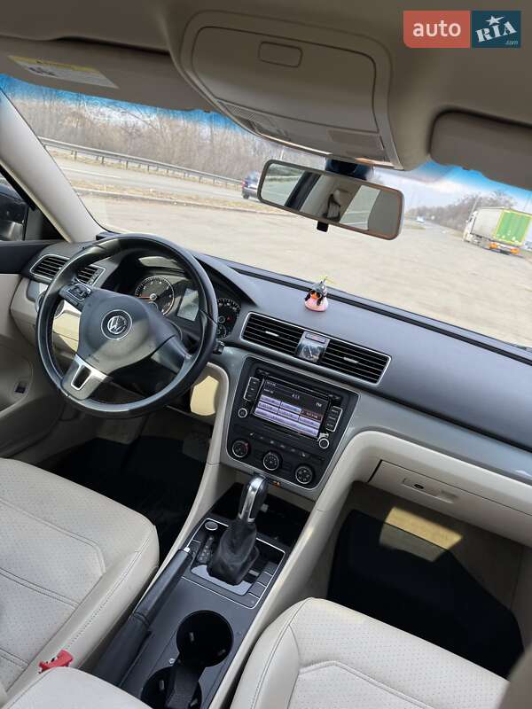 Седан Volkswagen Passat 2015 в Сумах