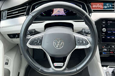 Универсал Volkswagen Passat 2022 в 