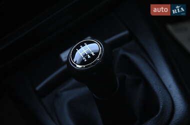 Седан Volkswagen Passat 2003 в 