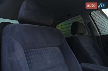 Седан Volkswagen Passat 2003 в 