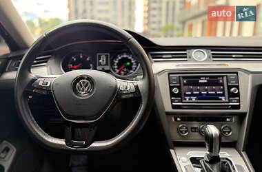 Седан Volkswagen Passat 2018 в 