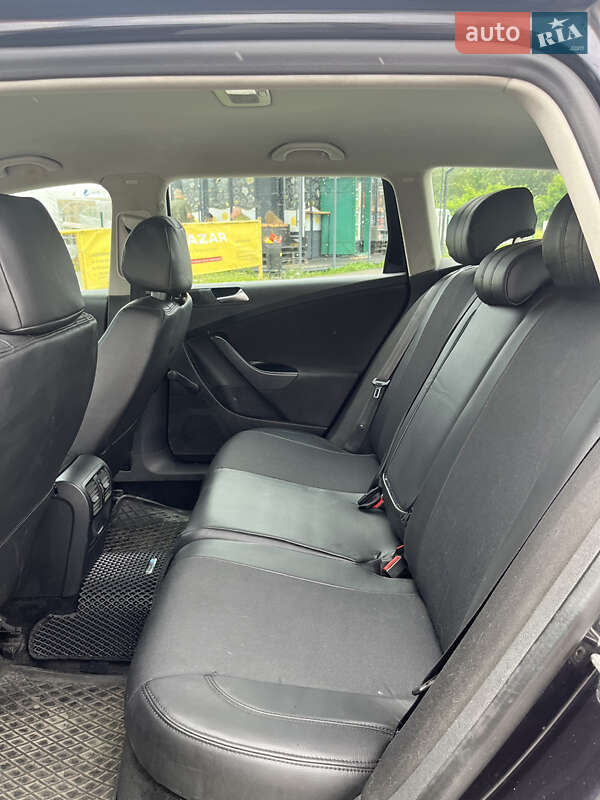 Універсал Volkswagen Passat 2010 в Львові
