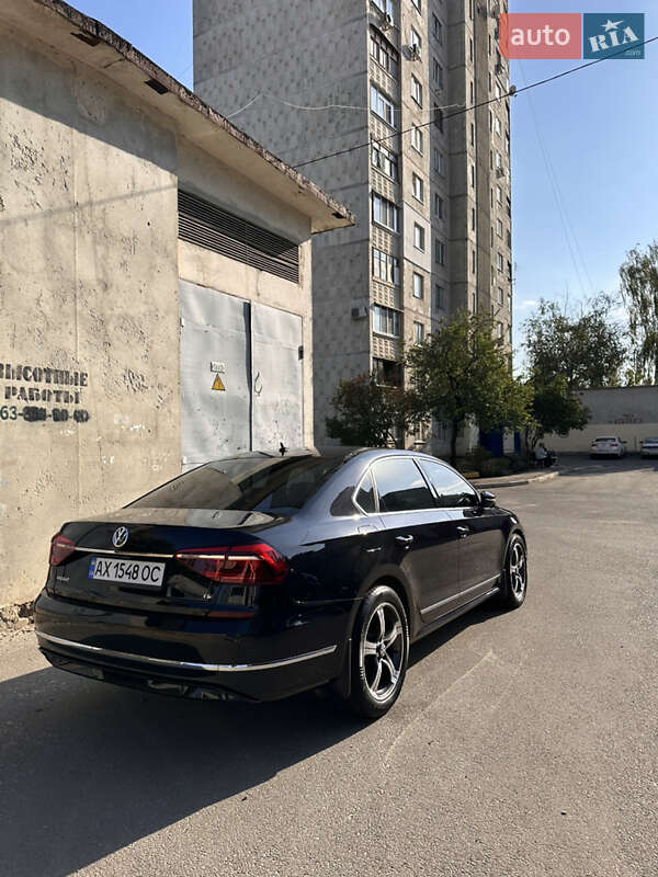Седан Volkswagen Passat 2016 в Харкові