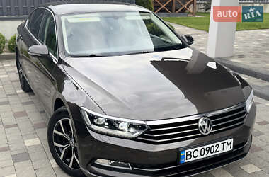 Седан Volkswagen Passat 2017 в Львове