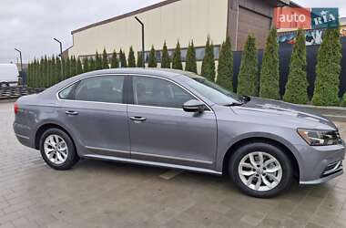 Седан Volkswagen Passat 2016 в 