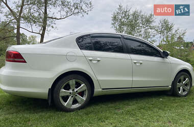 Седан Volkswagen Passat 2011 в 