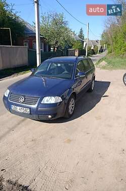 Універсал Volkswagen Passat 2004 в Харкові