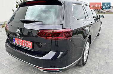 Універсал Volkswagen Passat 2021 в 