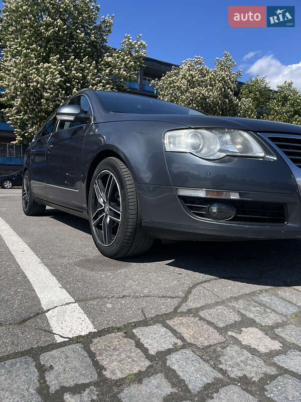 Универсал Volkswagen Passat 2010 в Кременчуге