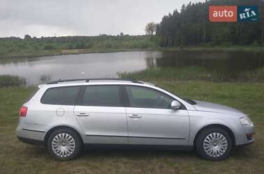 Универсал Volkswagen Passat 2010 в Хмельницком