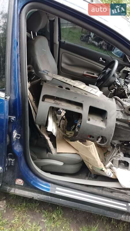 Универсал Volkswagen Passat 2003 в Ярмолинцах