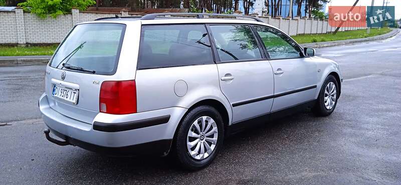 Универсал Volkswagen Passat 2000 в Славуте