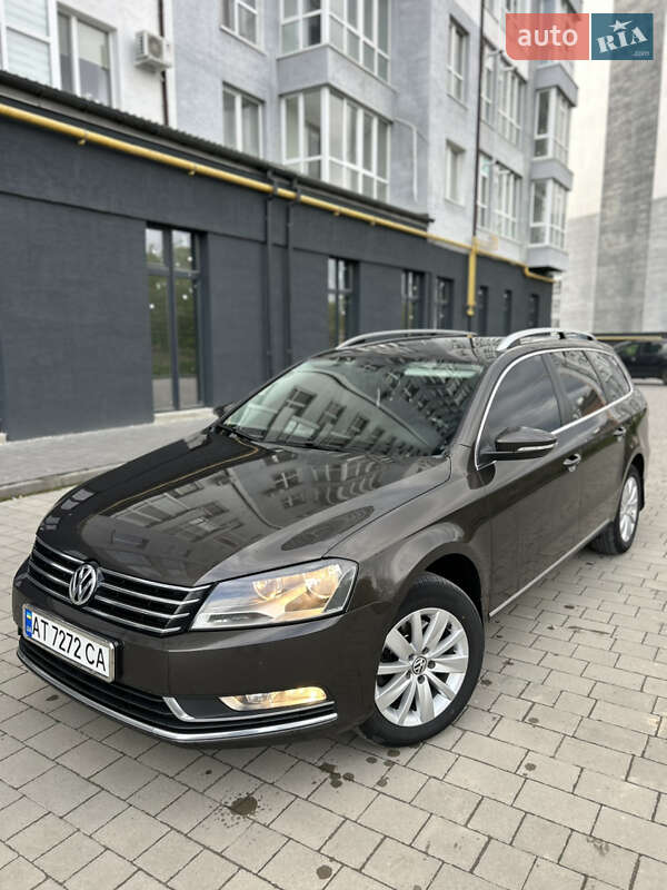 Универсал Volkswagen Passat 2013 в Ивано-Франковске