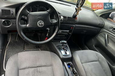 Універсал Volkswagen Passat 2003 в 