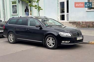 Універсал Volkswagen Passat 2013 в Івано-Франківську
