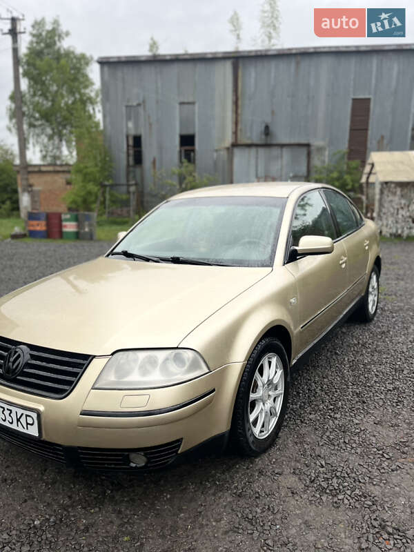 Седан Volkswagen Passat 2001 в Літині