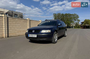 Універсал Volkswagen Passat 1999 в Одесі