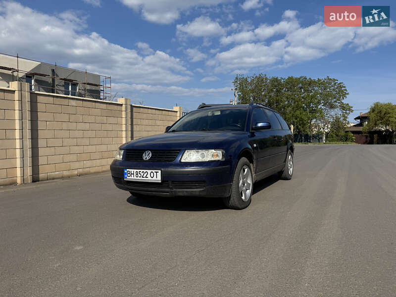 Универсал Volkswagen Passat 1999 в 