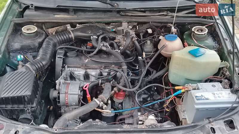 Универсал Volkswagen Passat 1991 в Березному