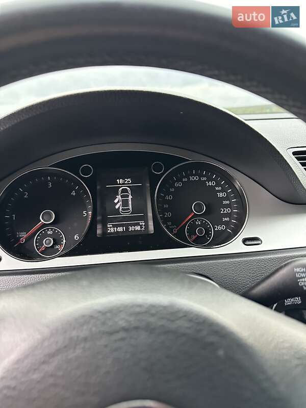 Седан Volkswagen Passat 2010 в Баре