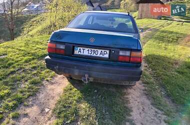 Седан Volkswagen Passat 1991 в Верховині