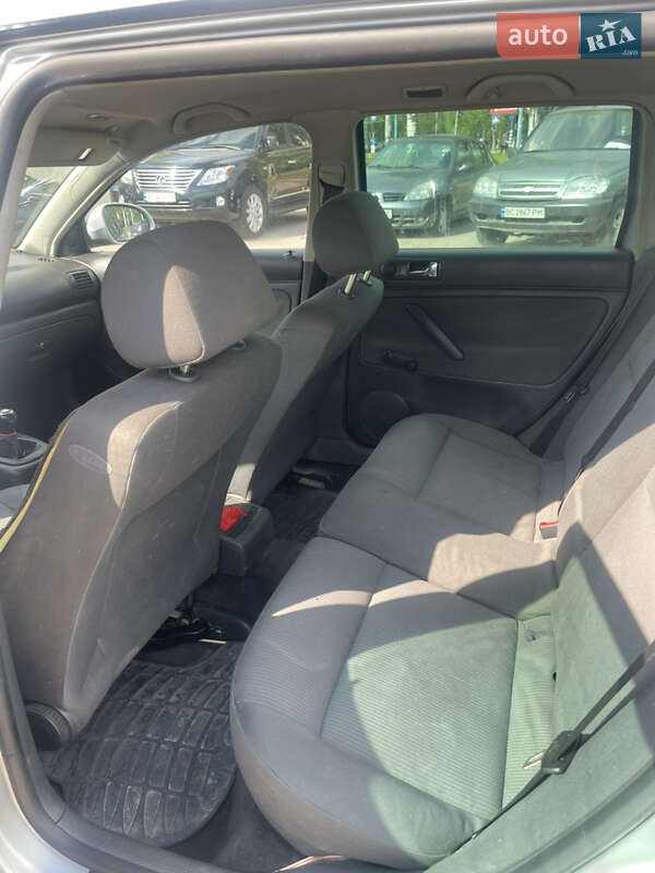 Универсал Volkswagen Passat 2004 в Запорожье