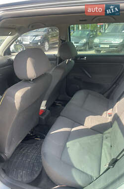 Универсал Volkswagen Passat 2004 в 