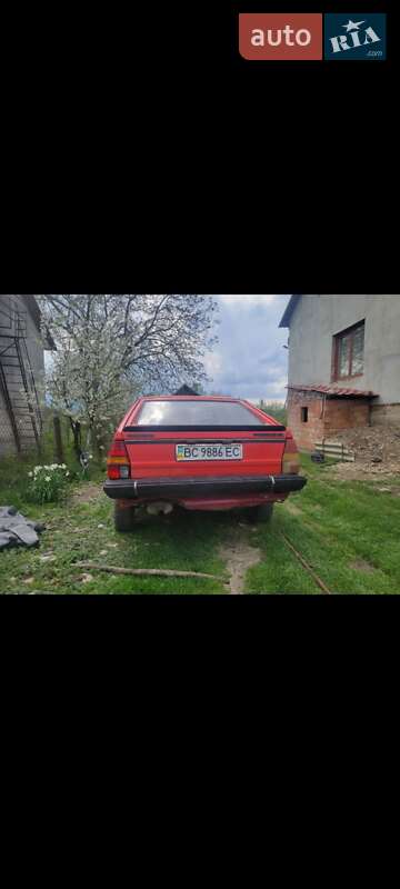 Хэтчбек Volkswagen Passat 1983 в Модричах
