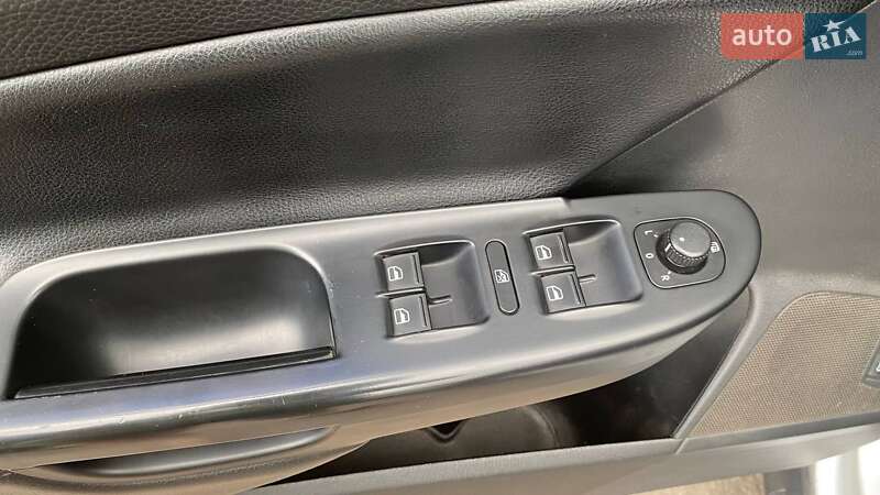 Седан Volkswagen Passat 2006 в Путивле