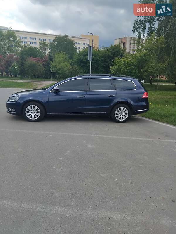Универсал Volkswagen Passat 2013 в Ивано-Франковске