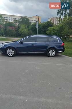 Універсал Volkswagen Passat 2013 в 