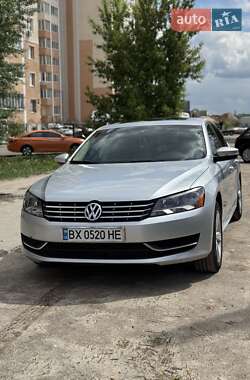 Седан Volkswagen Passat 2013 в Софіївській Борщагівці