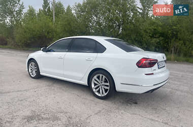 Седан Volkswagen Passat 2018 в 