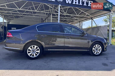 Седан Volkswagen Passat 2011 в 