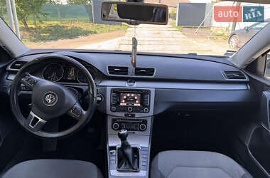 Седан Volkswagen Passat 2011 в 