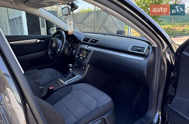 Седан Volkswagen Passat 2011 в 
