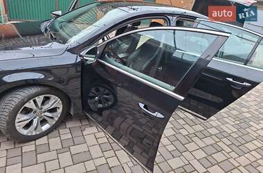 Седан Volkswagen Passat 2013 в 