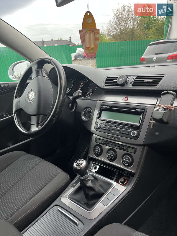 Универсал Volkswagen Passat 2009 в Перегинском