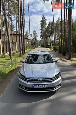 Седан Volkswagen Passat 2017 в 