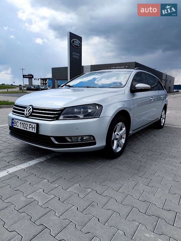 Универсал Volkswagen Passat 2012 в Львове