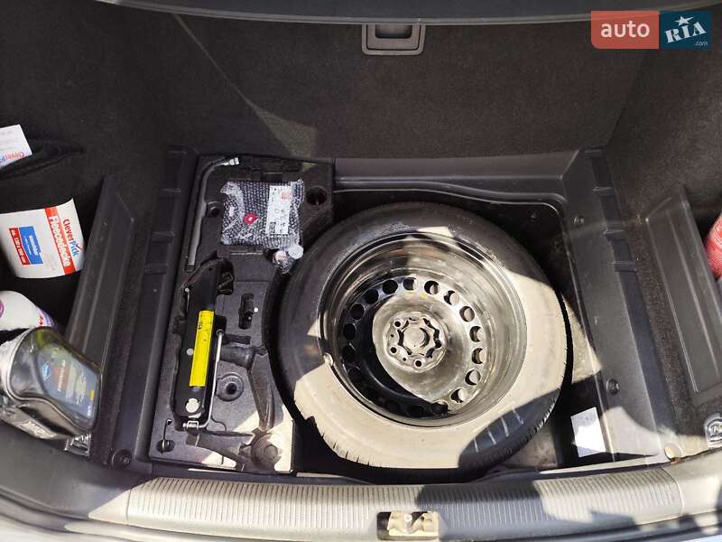 Универсал Volkswagen Passat 2012 в Львове