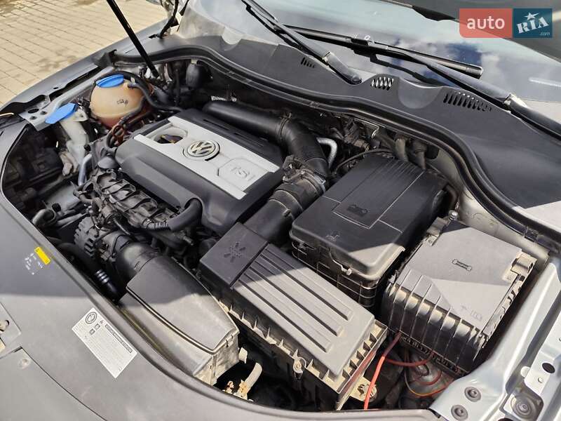 Универсал Volkswagen Passat 2012 в Львове