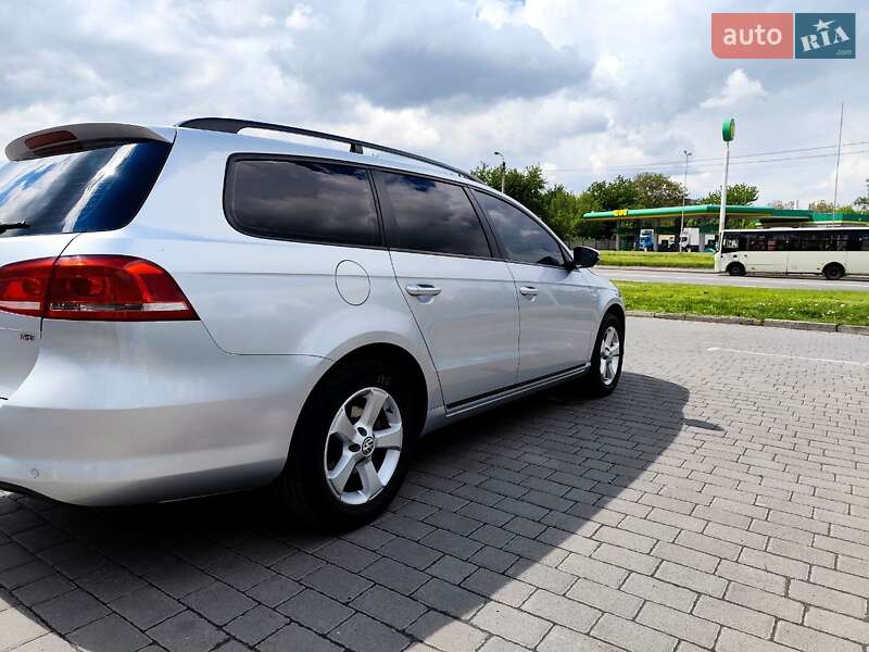 Универсал Volkswagen Passat 2012 в Львове