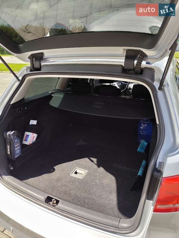 Универсал Volkswagen Passat 2012 в Львове