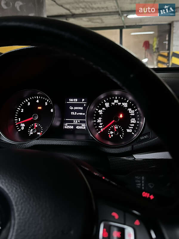 Седан Volkswagen Passat 2018 в Киеве